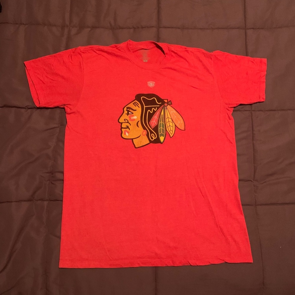 CHICAGO BLACKHAWKS TEE SHIRT // Size Large